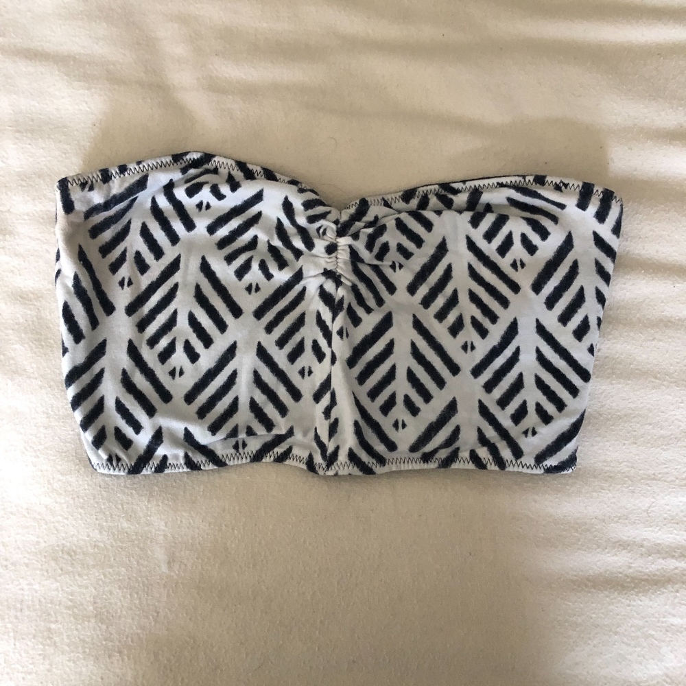 Reversible Black and White Bandeau